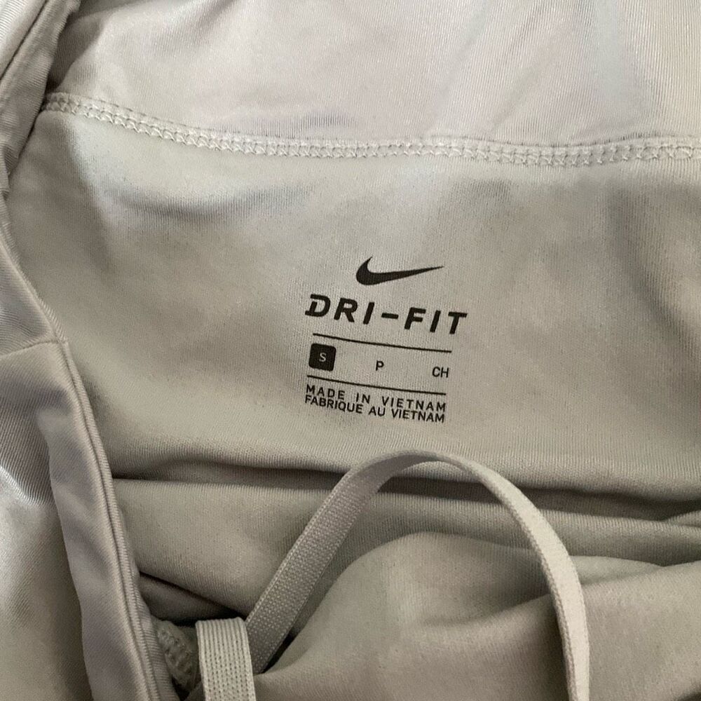 Nike Dri Fit Training Shorts - Picture 4 of 5